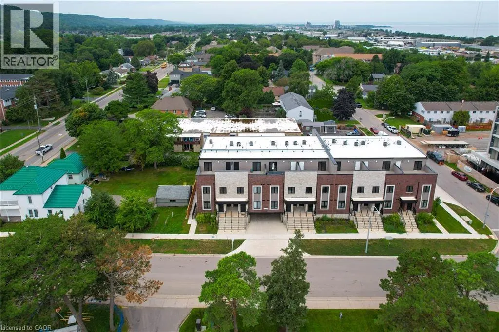 2 SLESSOR Boulevard Unit# 12 #12