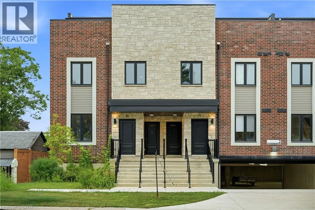 2 SLESSOR Boulevard Unit# 12 #12