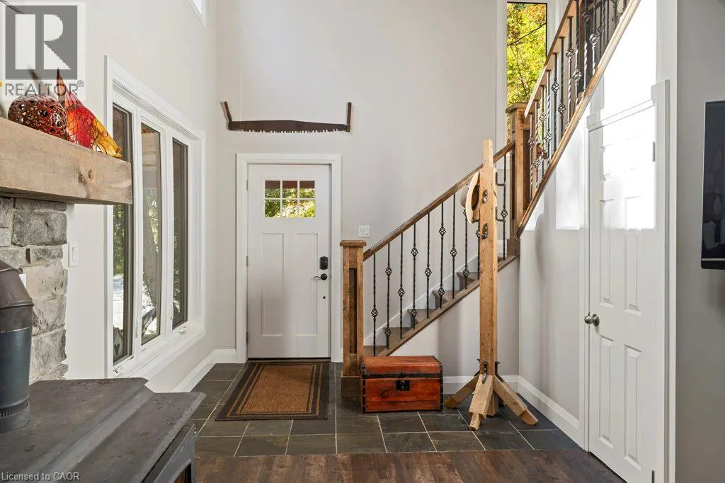 8 15TH Avenue