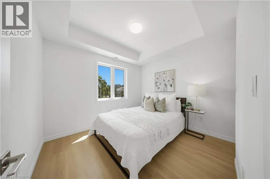 2 SLESSOR Boulevard Unit# 10 #10