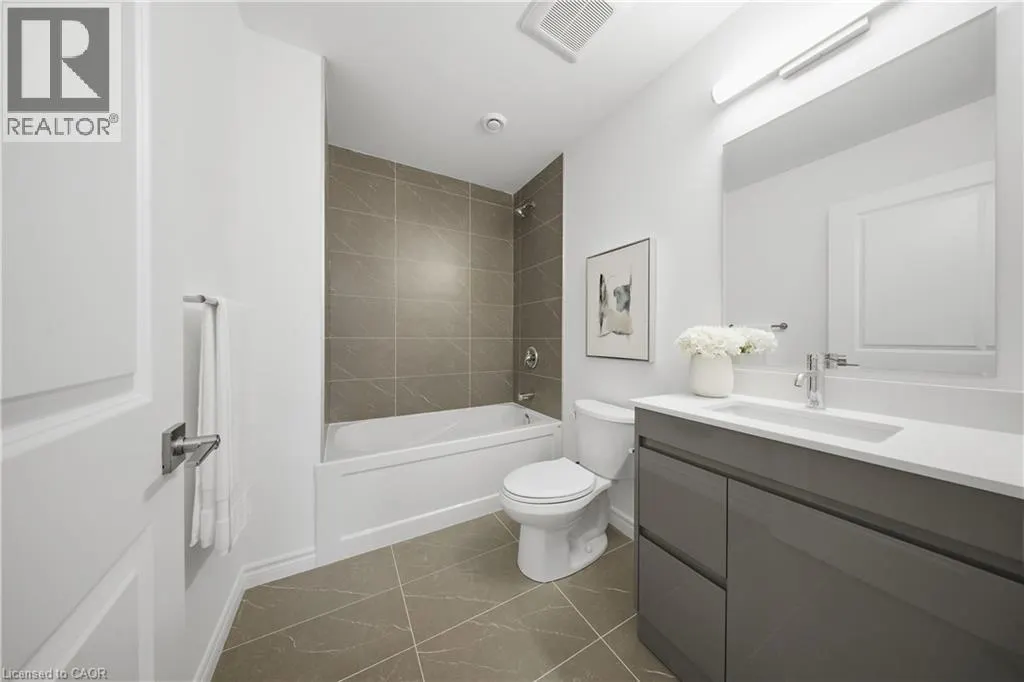 2 SLESSOR Boulevard Unit# 10 #10