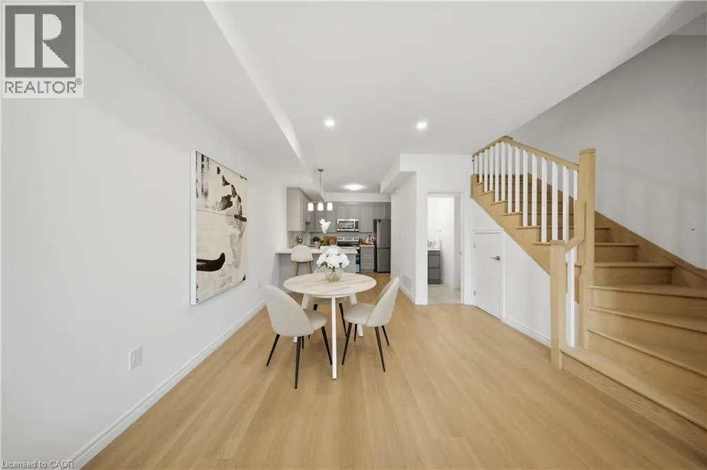 2 SLESSOR Boulevard Unit# 10 #10