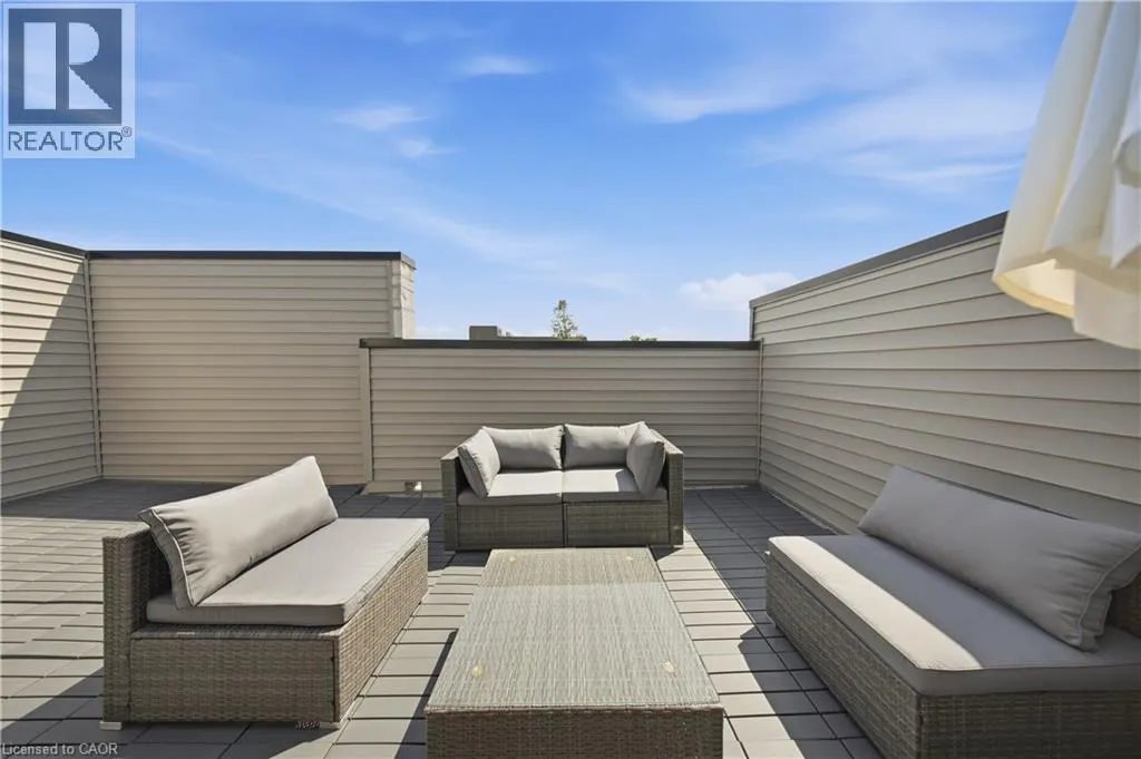 2 SLESSOR Boulevard Unit# 10 #10