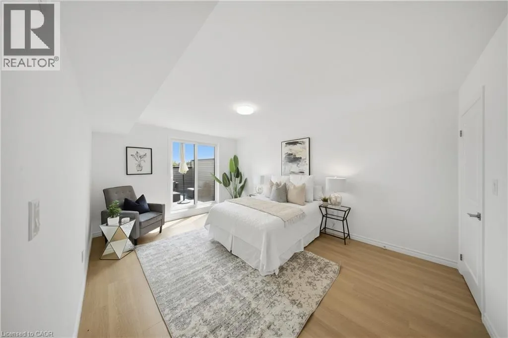2 SLESSOR Boulevard Unit# 10 #10