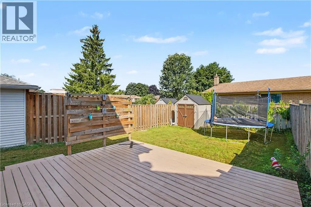 4 SEAFORTH Court