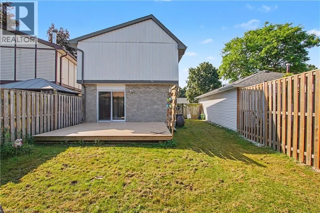 4 SEAFORTH Court