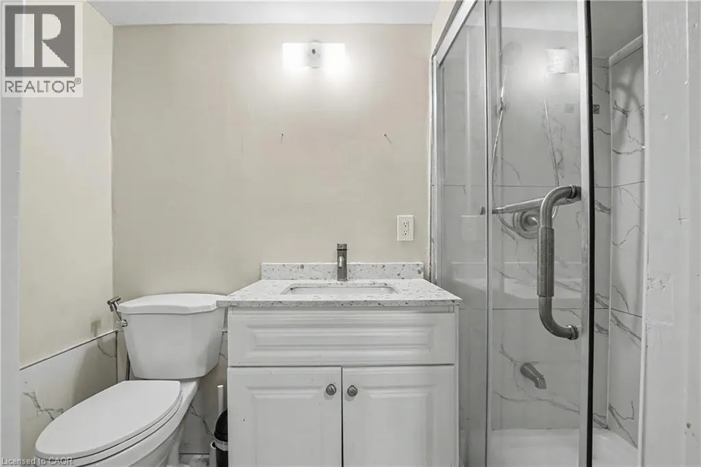 4 SEAFORTH Court