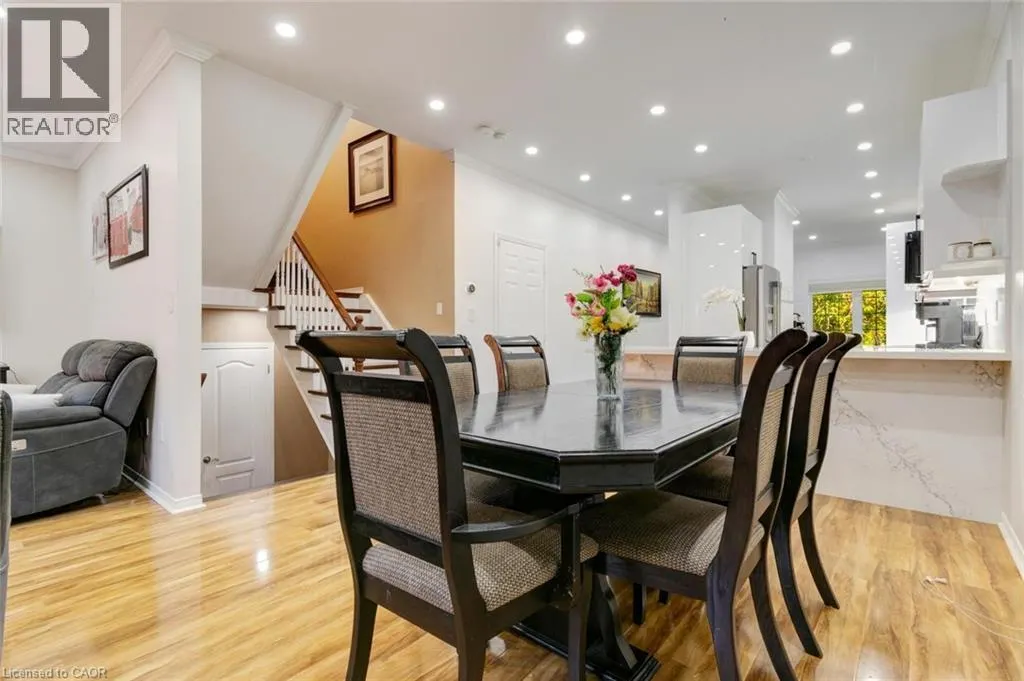 33 PANORAMA Way