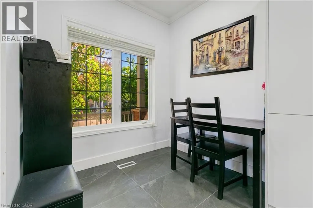 33 PANORAMA Way