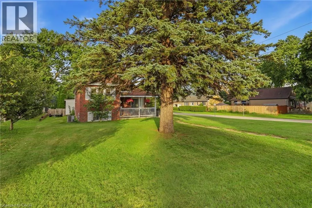 438 FOREST LAWN Avenue