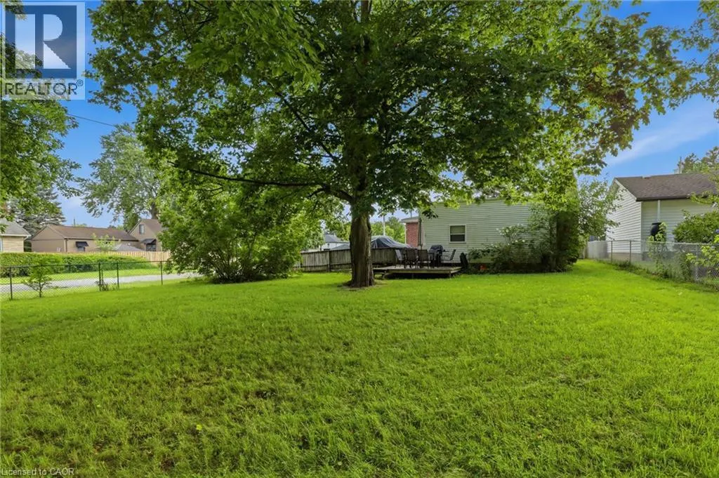 438 FOREST LAWN Avenue