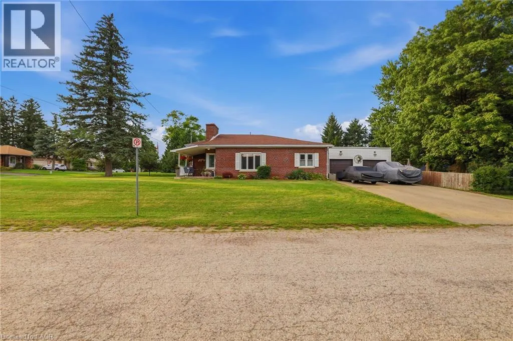 438 FOREST LAWN Avenue