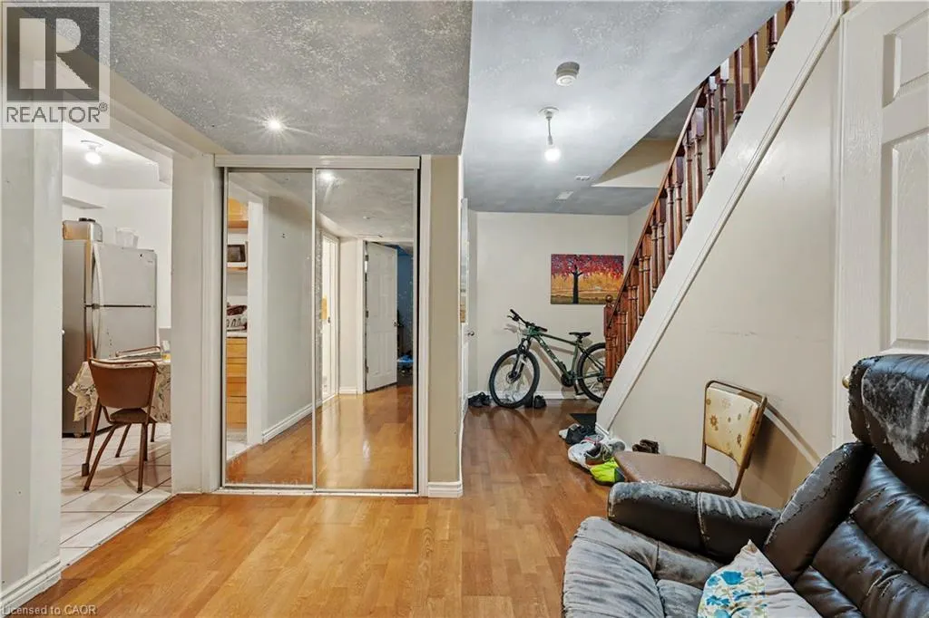 332 BREMBEL Crescent