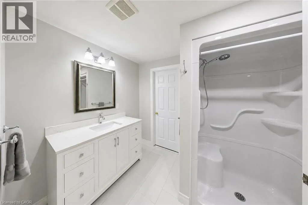15 BAYSHORE Court