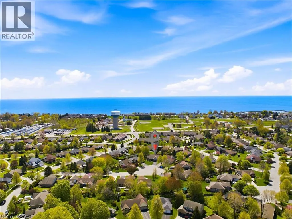 15 BAYSHORE Court