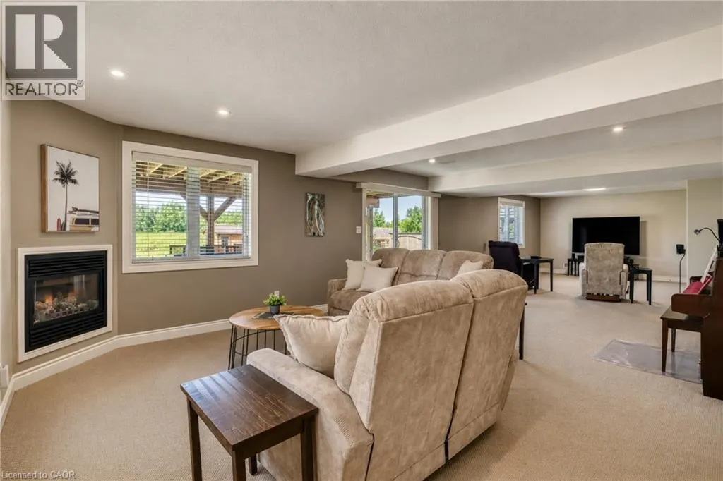 171 HOSTETLER Road