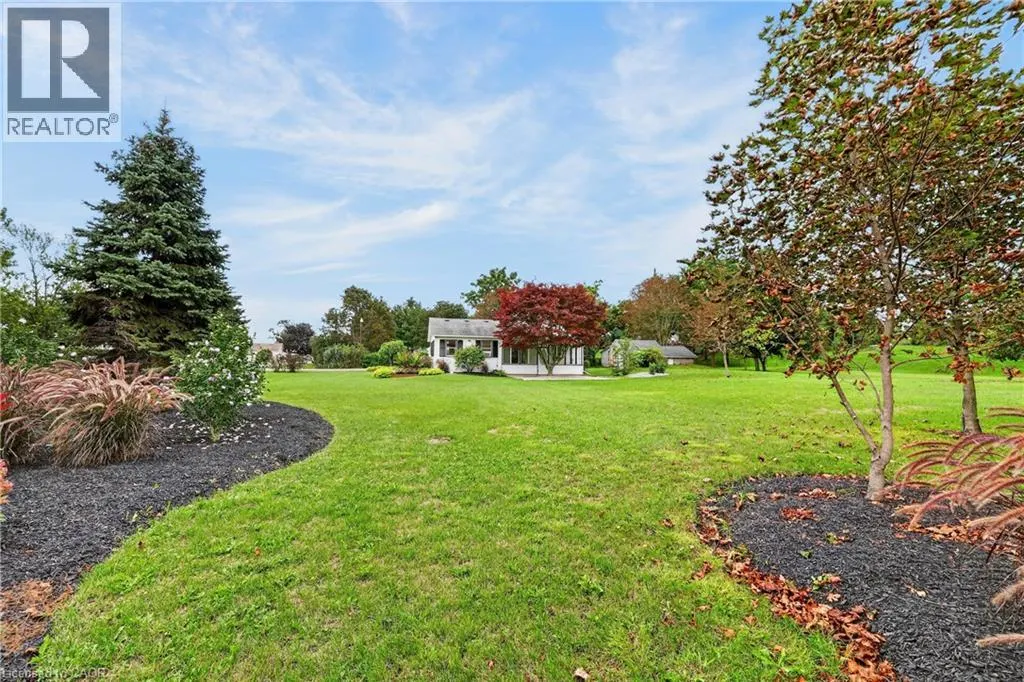 6 MOHAWK POINT Road