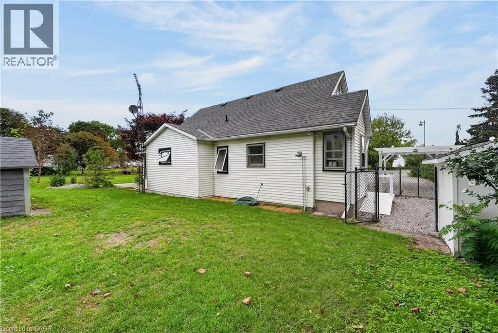 6 MOHAWK POINT Road