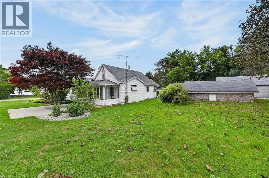 6 MOHAWK POINT Road