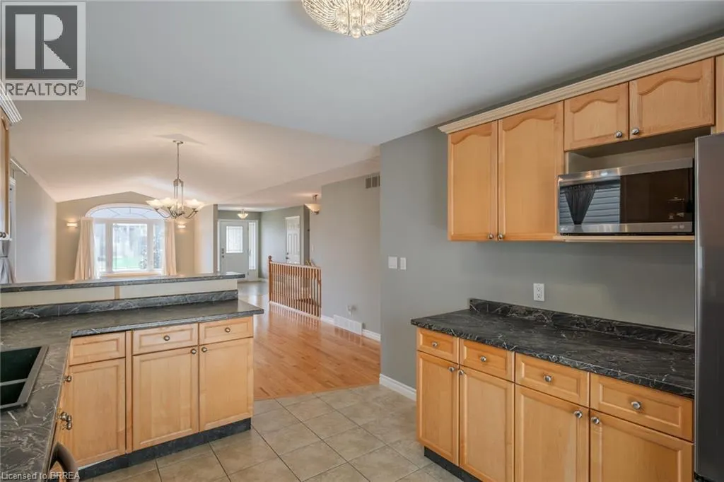 15 LANDON Avenue
