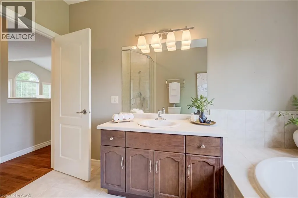 25 THIMBLEBERRY Crossing