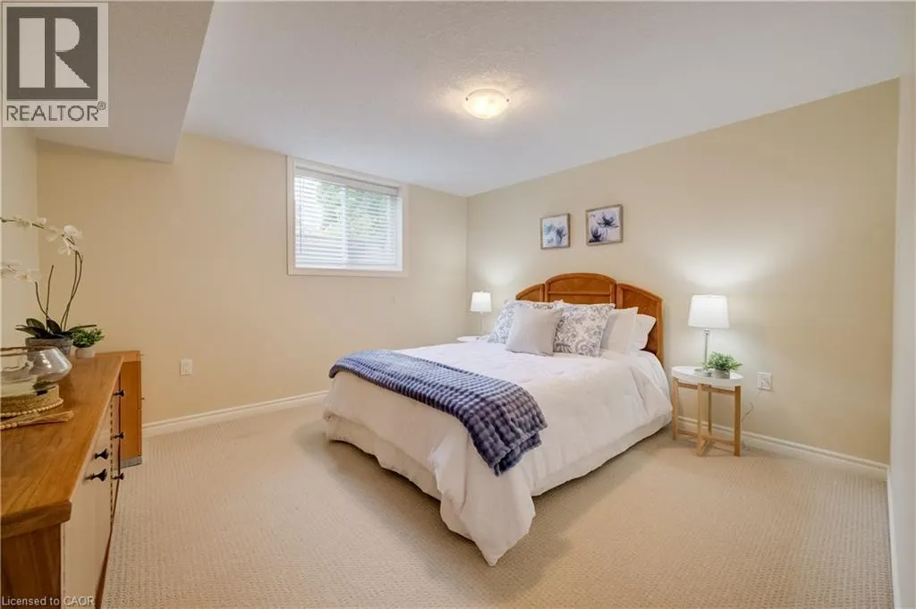 25 THIMBLEBERRY Crossing