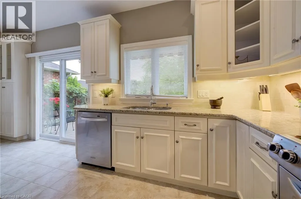 25 THIMBLEBERRY Crossing