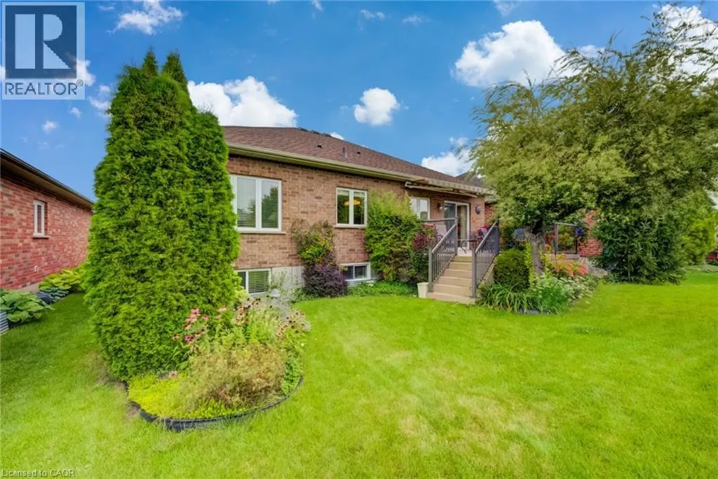 25 THIMBLEBERRY Crossing