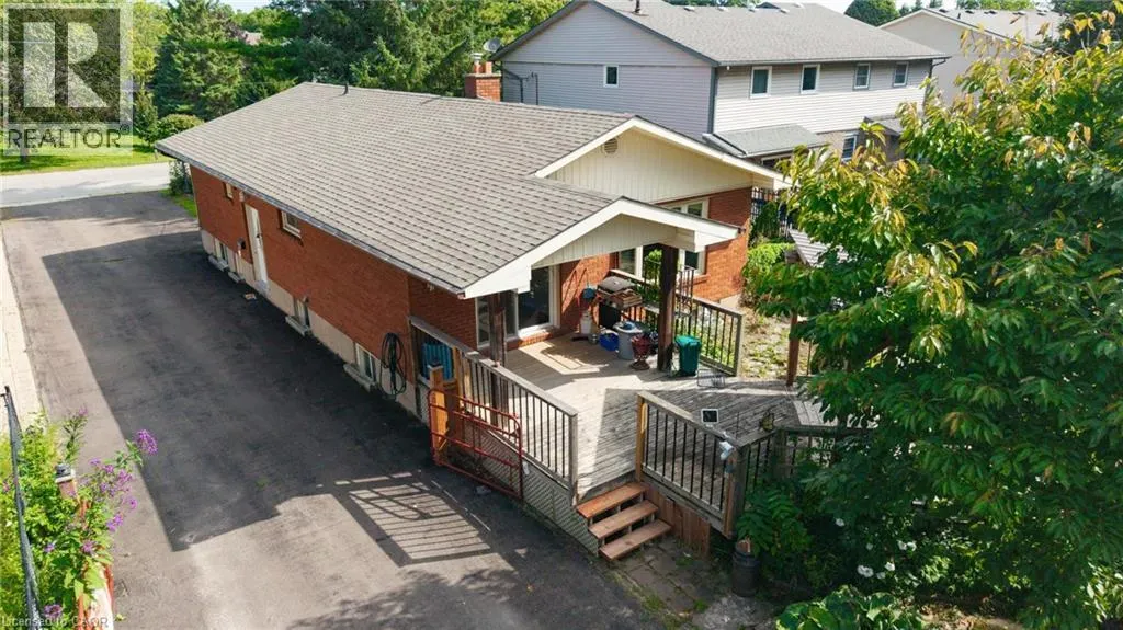62 HURRICANE Road