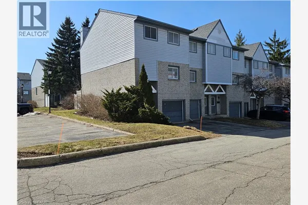 589 BEECHWOOD Drive Unit# 43