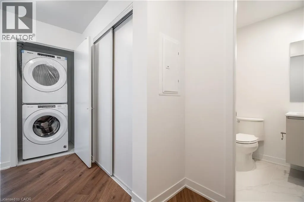 395 DUNDAS Street W Unit# 801 #801