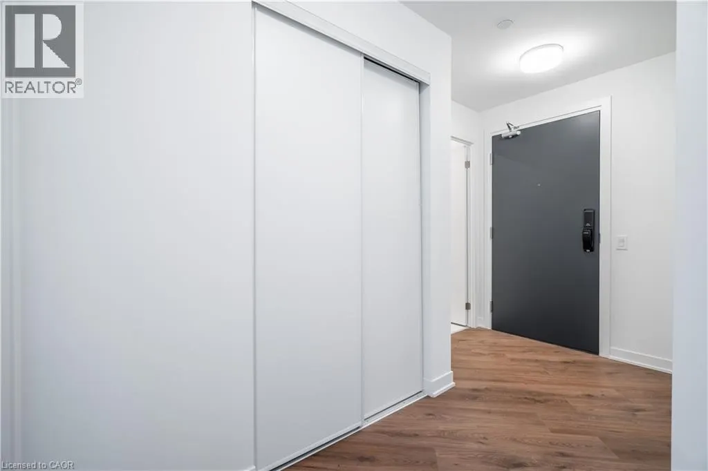 395 DUNDAS Street W Unit# 801 #801