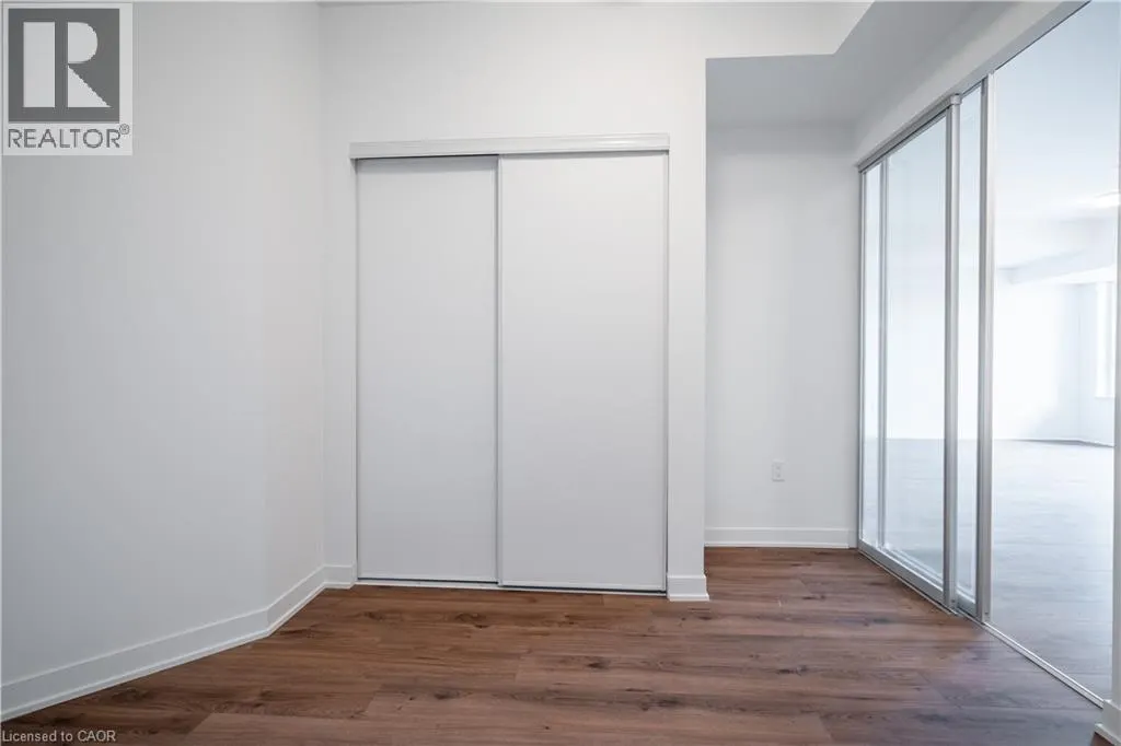 395 DUNDAS Street W Unit# 801 #801