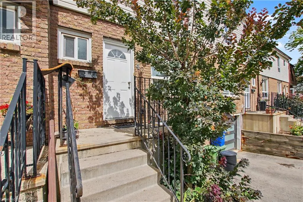 17 QUAIL Drive Unit# 42 #42
