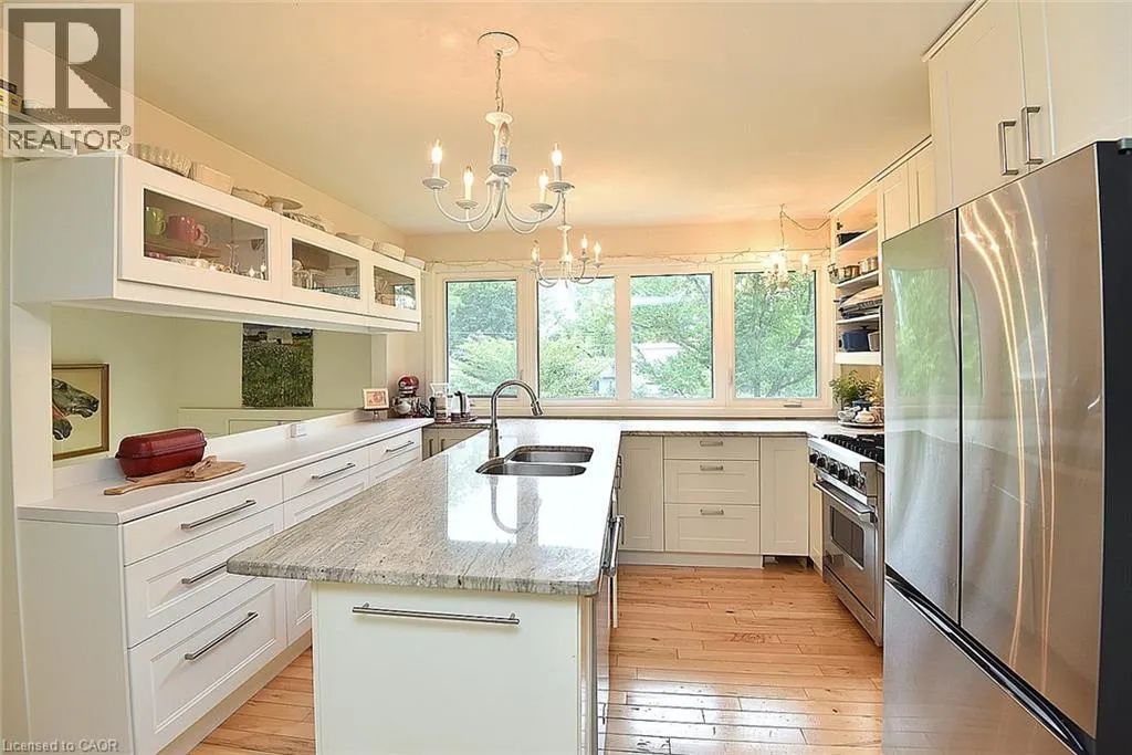 843 GOVERNOR'S Road