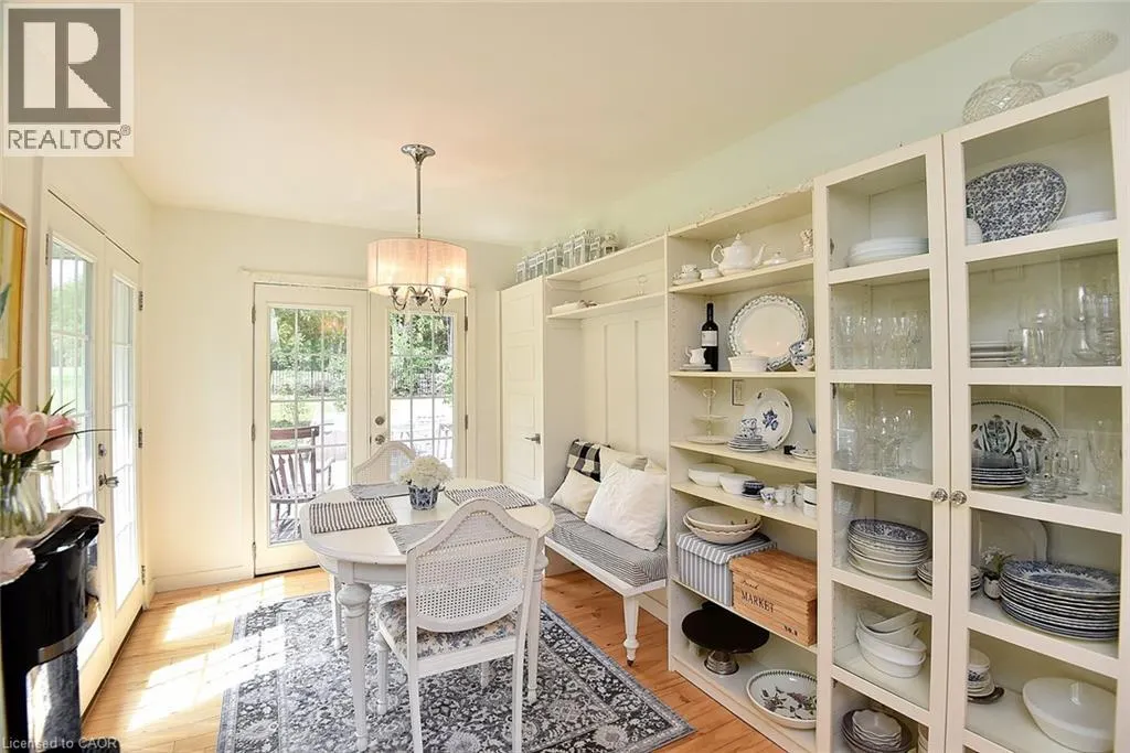 843 GOVERNOR'S Road