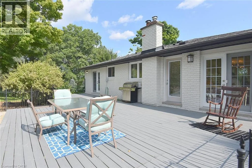 843 GOVERNOR'S Road