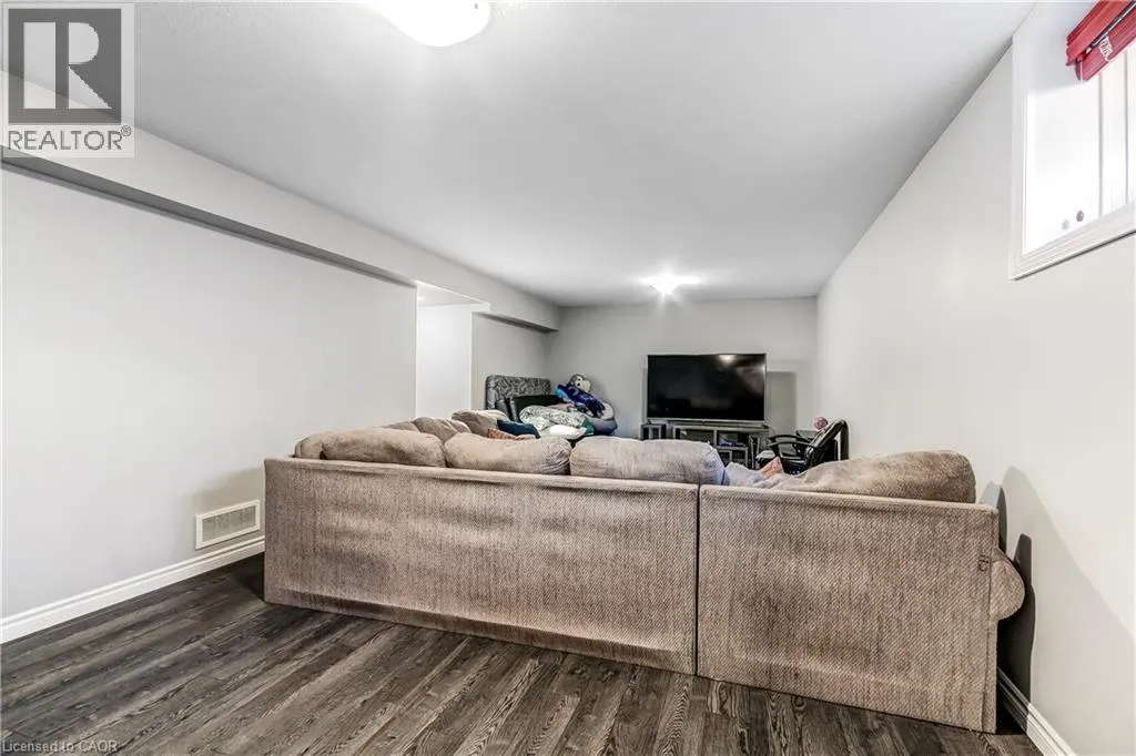 277 WOODWAY Trail