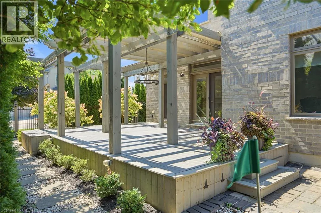 4 MERITAGE Lane