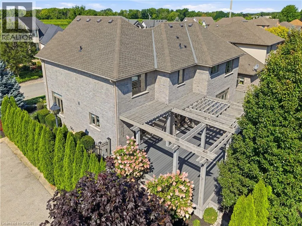 4 MERITAGE Lane