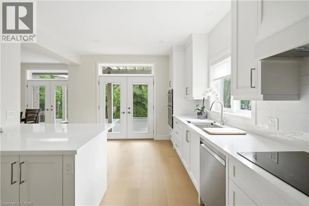 4 MERITAGE Lane