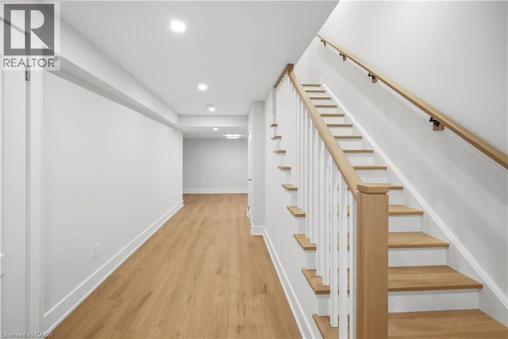 4 MERITAGE Lane