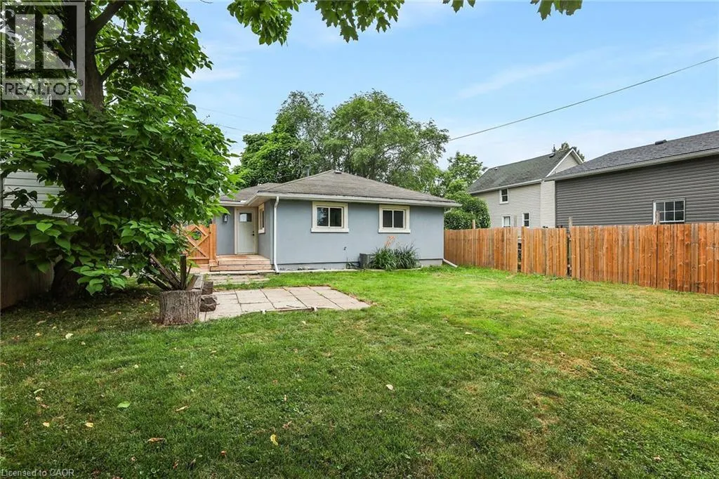 6 LINCOLN Avenue