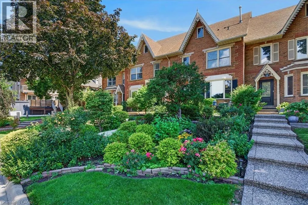 52 SUNVALE Place