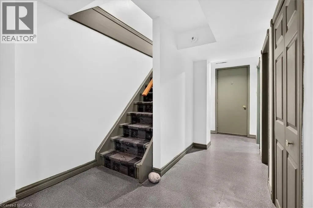 52 SUNVALE Place