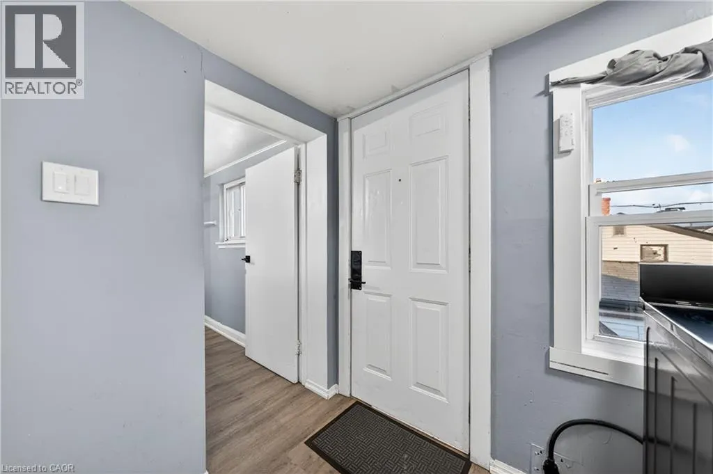 56 DECEW Street