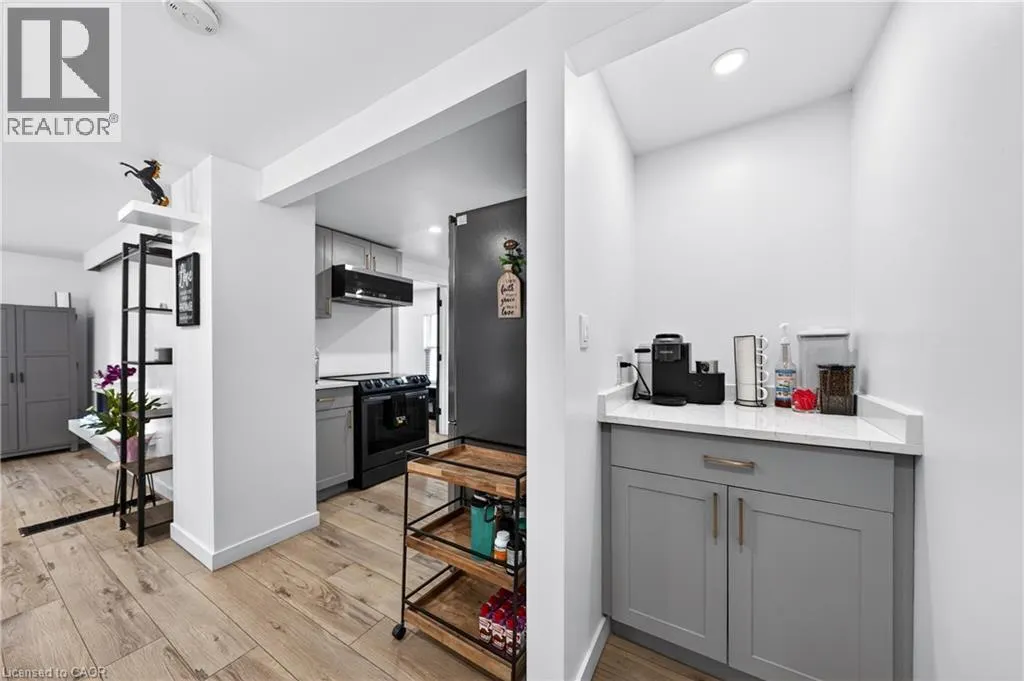 56 DECEW Street