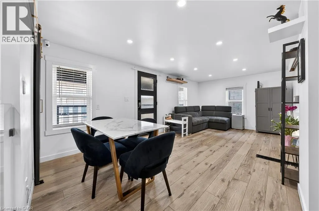 56 DECEW Street