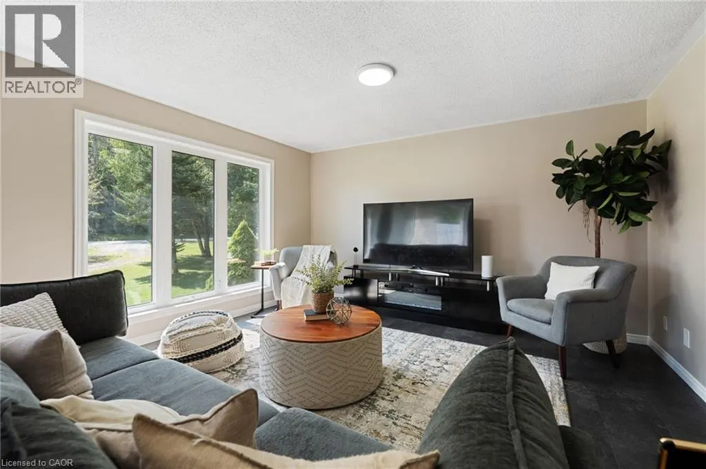 553 NORFOLK COUNTY ROAD 21