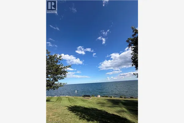5250 LAKESHORE Road Unit# 1901